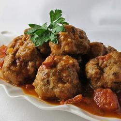 albondigas hackbällchen mit tomatensauce