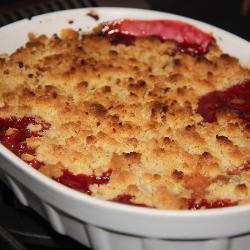 apfel crumble mit himbeeren