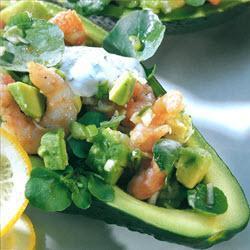 avocadosalat mit shrimps