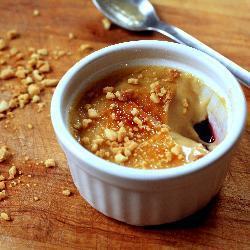 creme brulee mit erdnussbutter und marmelade