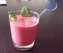 erfrischender sommersmoothie