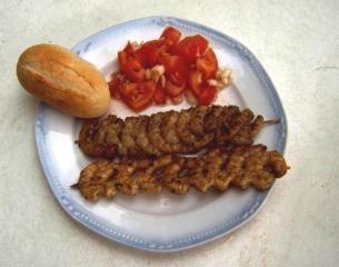 garnelenspieße vom holzkohlegrill