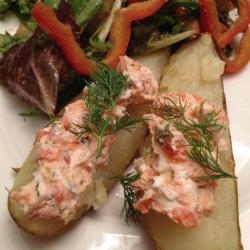 gebackene kartoffelviertel mit lachs