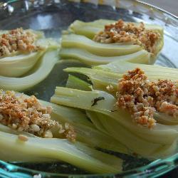 gefüllter fenchel mit parmesan und pinienkernen