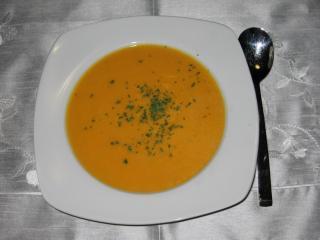 karotten käse creme suppe