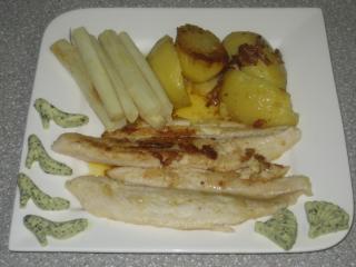 pangasiusfilet mit korianderbutter und butterspargel