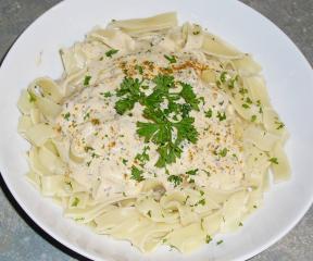 pasta mit scharfer kräutercreme