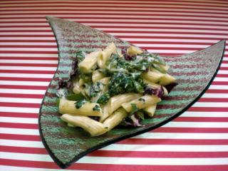 penne mit radiccio spinat sauce