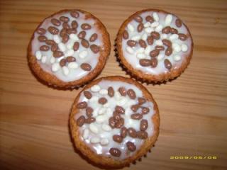 pistazienmuffins mit zweierlei joghurt