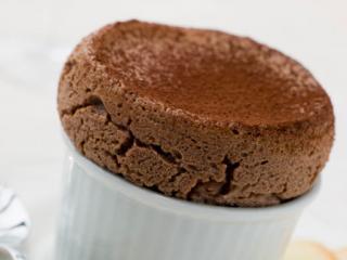 schoko soufflés mit kardamom