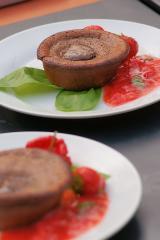 schokosoufflé mit thymianerdbeeren