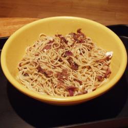 spaghetti mit gorgonzola und karamellisierten zwiebeln