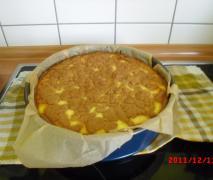 variation von russischer zupfkuchen mit kirschen