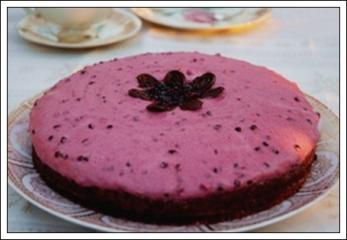 jägertorte mit preiselbeeren