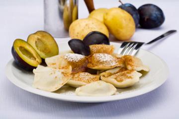 pflaumenravioli mit kartoffelteig