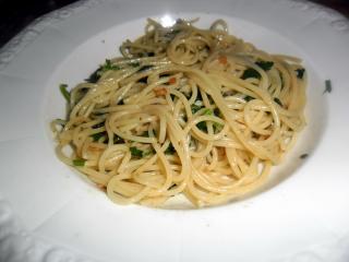 spaghetti aglio olio e peperoncino